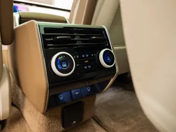 Land Rover Range Rover P530 SV Autobiography LWB