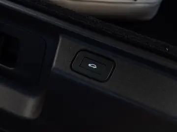 Land Rover Range Rover P530 SV Autobiography LWB