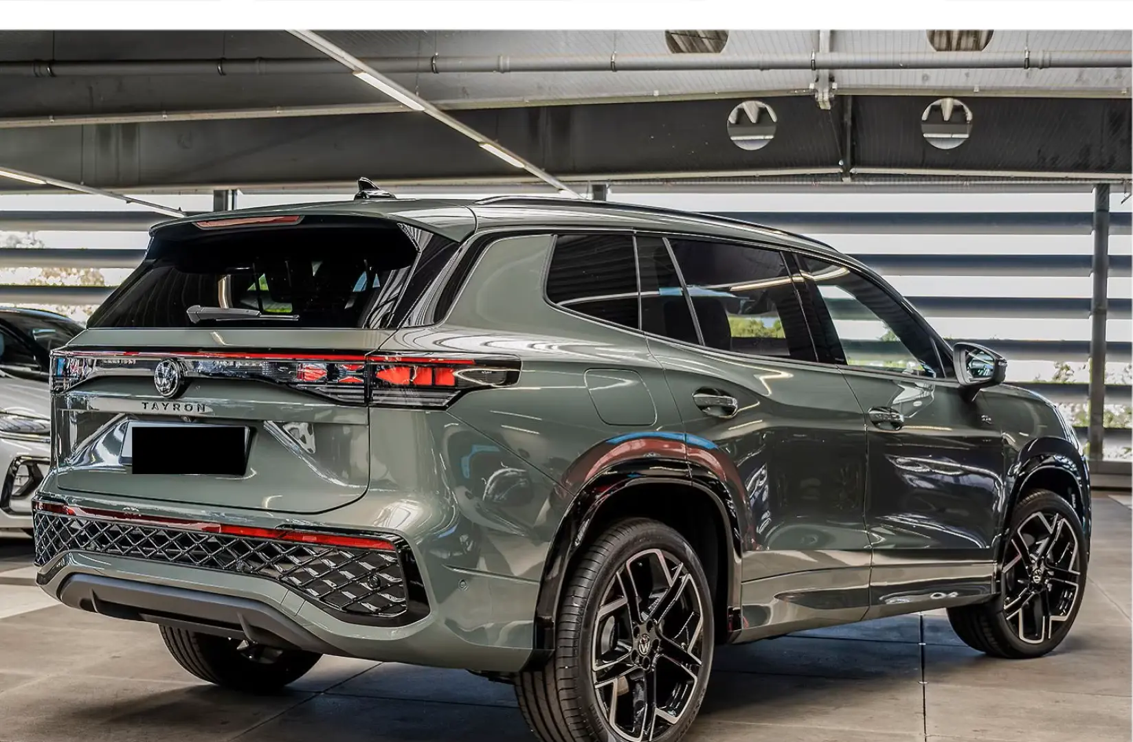 Volkswagen Tayron R-Line 2.0 TDI DSG 7 locuri Navi