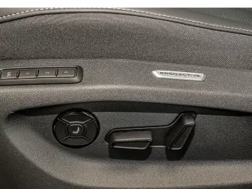 Volkswagen Tayron R-Line 2.0 TDI DSG 7 locuri Navi