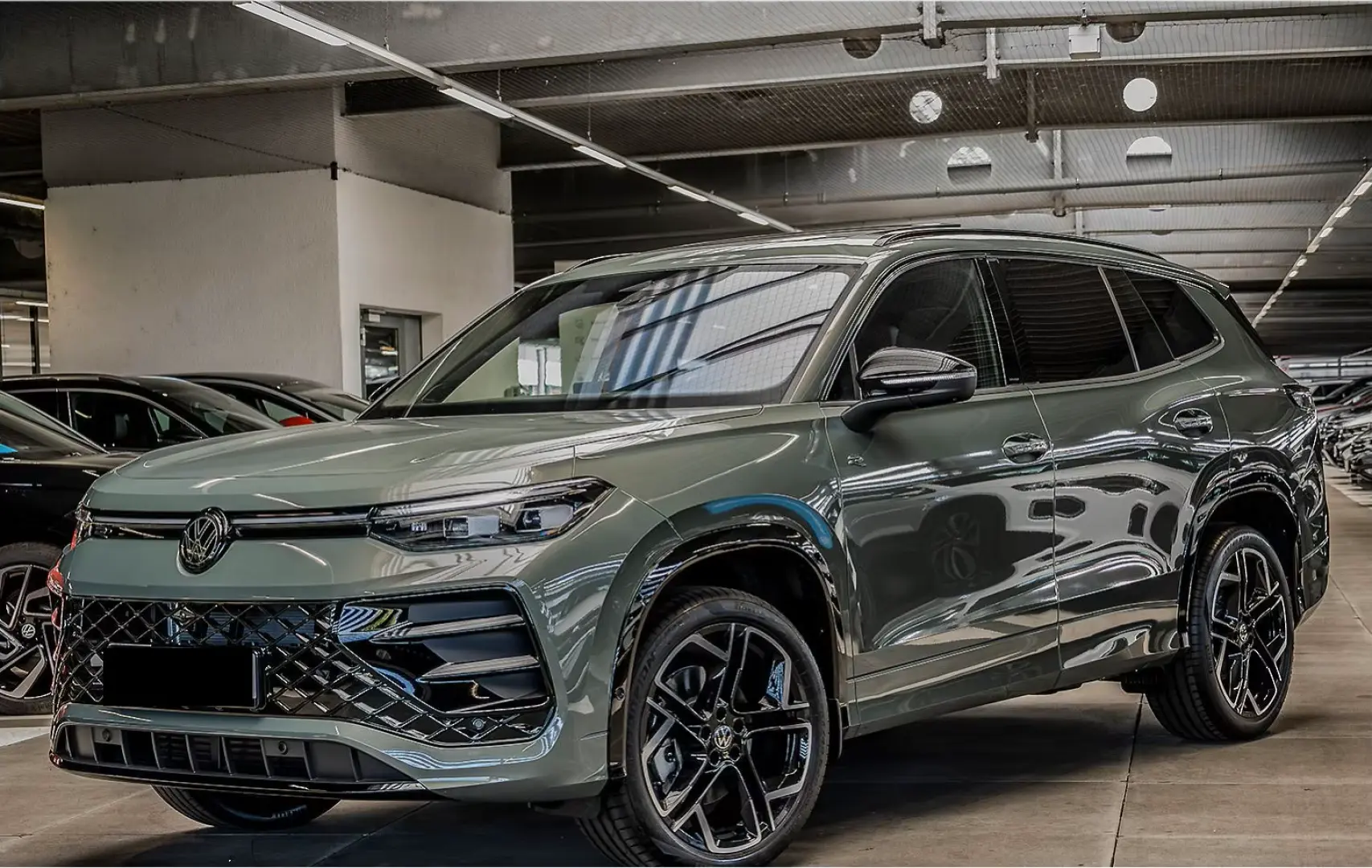 Volkswagen Tayron R-Line 2.0 TDI DSG 7 locuri Navi