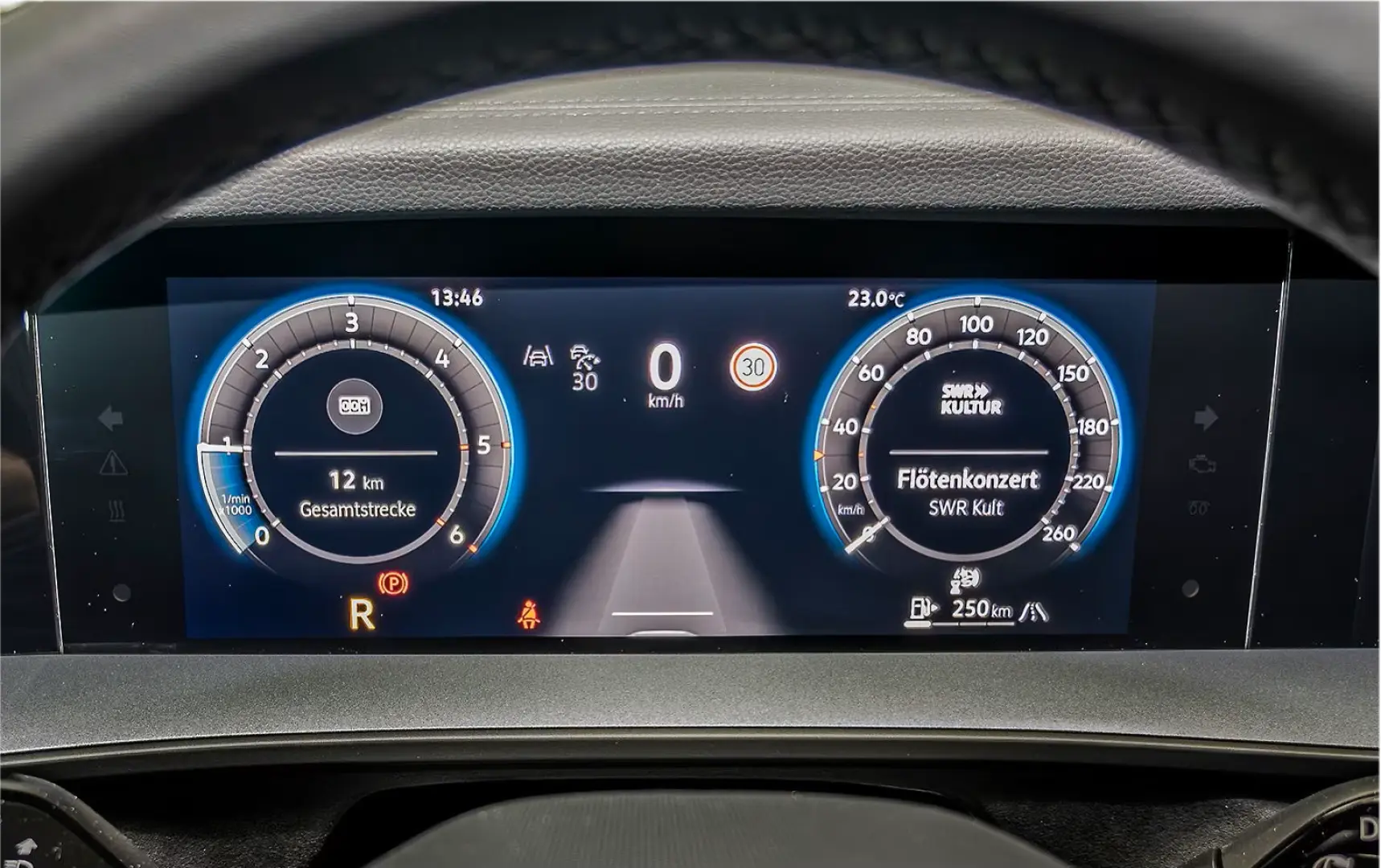 Volkswagen Tayron R-Line 2.0 TDI DSG 7 locuri Navi