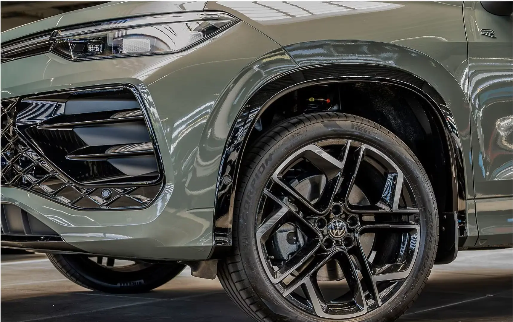 Volkswagen Tayron R-Line 2.0 TDI DSG 7 locuri Navi