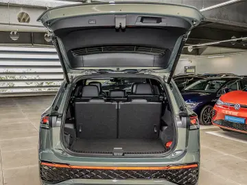 Volkswagen Tayron R-Line 2.0 TDI DSG 7 locuri Navi