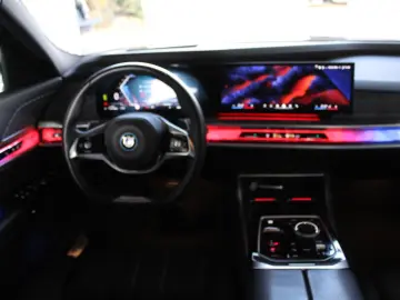 750 e xDrive Design Pure Excellence