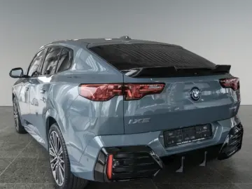 BMW iX2 xDrive30 M Sport