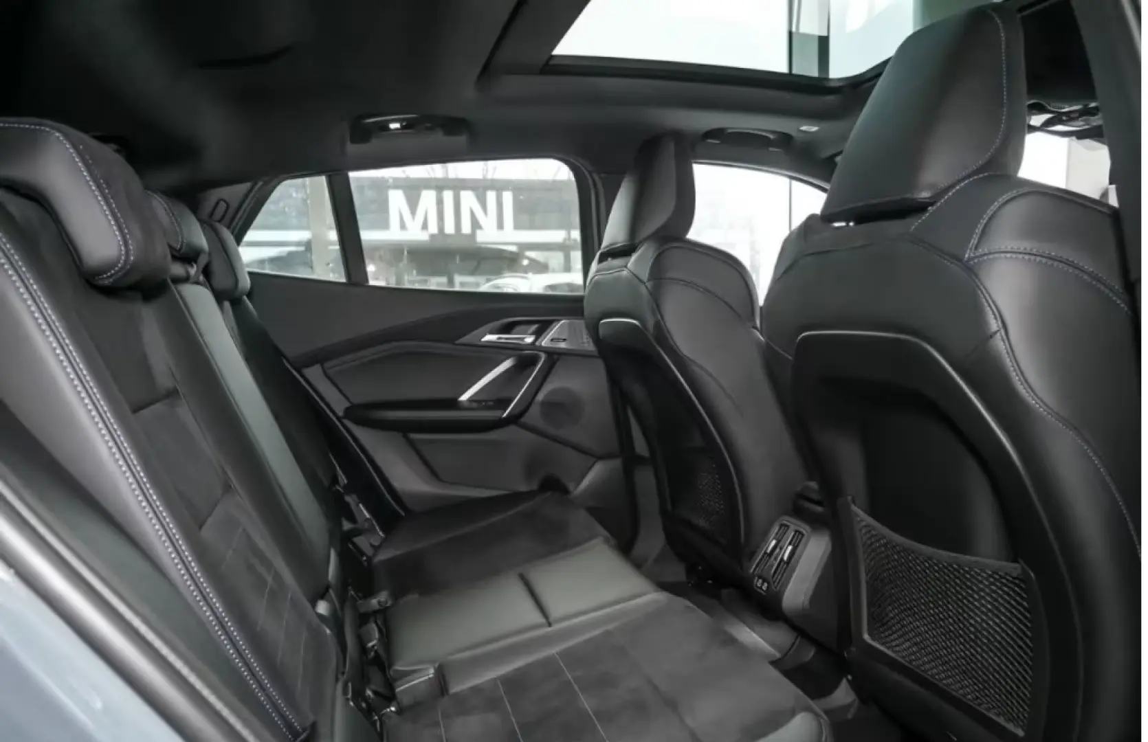 BMW iX2 xDrive30 M Sport