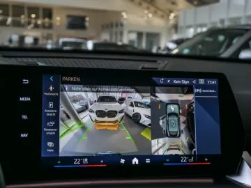 BMW iX2 xDrive30 M Sport