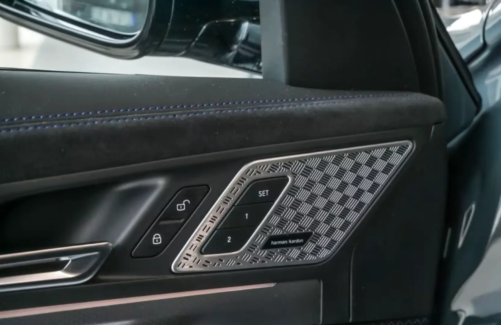 BMW iX2 xDrive30 M Sport