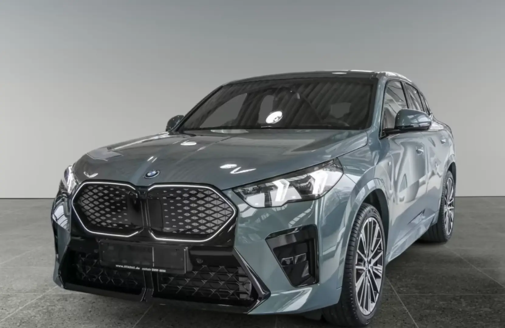 BMW iX2 xDrive30 M Sport