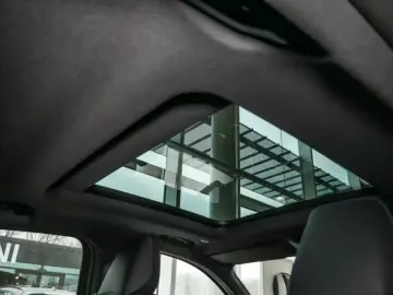 BMW iX2 xDrive30 M Sport