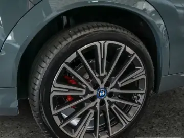 BMW iX2 xDrive30 M Sport
