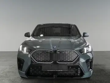 BMW iX2 xDrive30 M Sport