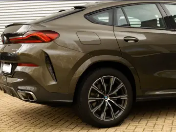 BMW X6 40 i xDrive M Sport -Pano-AHK