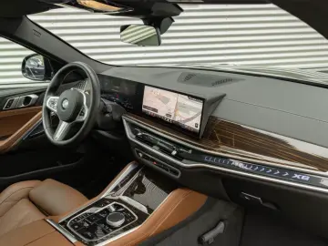 BMW X6 40 i xDrive M Sport -Pano-AHK
