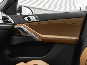 BMW X6 40 i xDrive M Sport -Pano-AHK