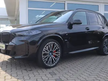 X5 xDrive50e M
