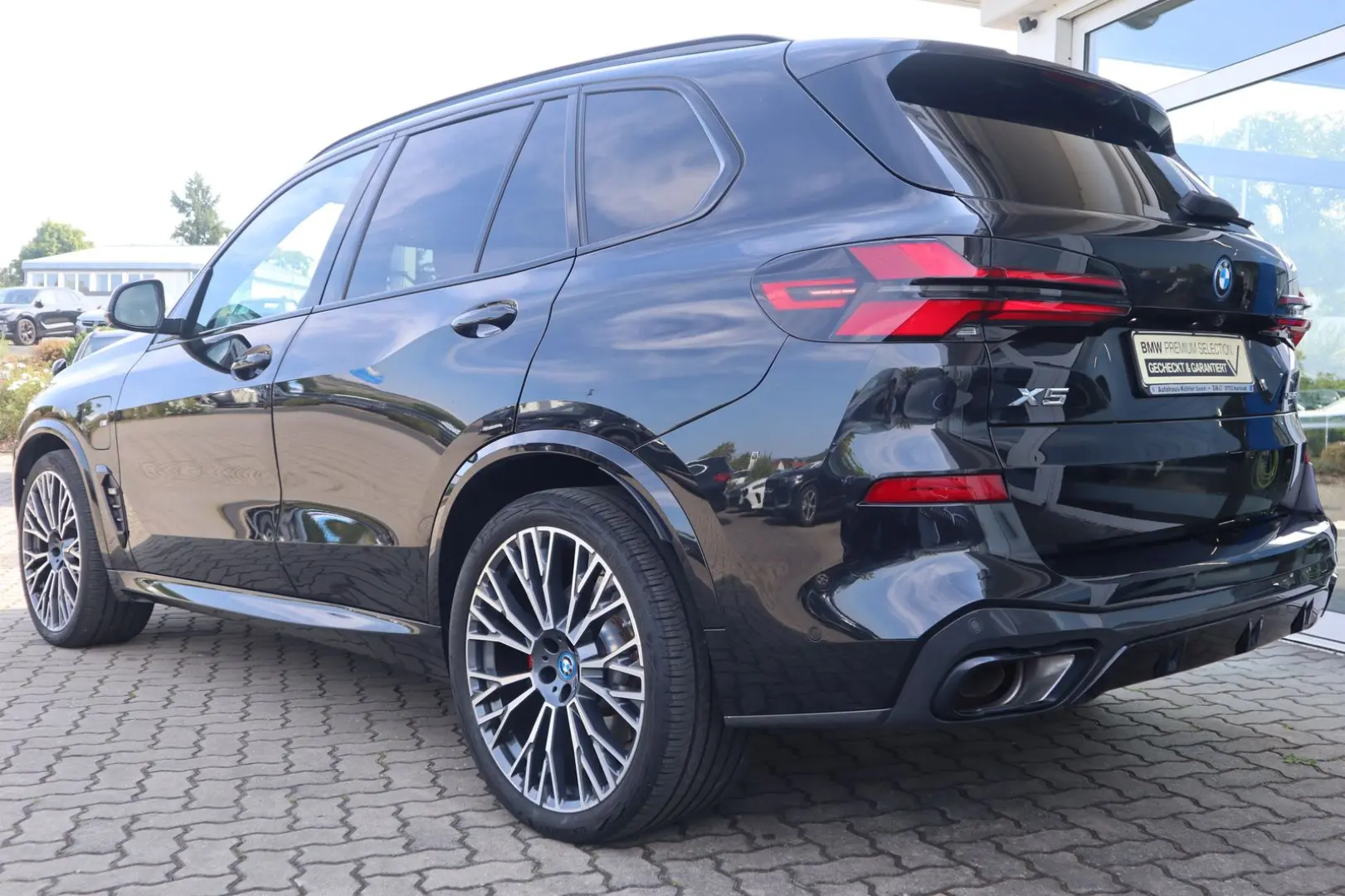 X5 xDrive50e M