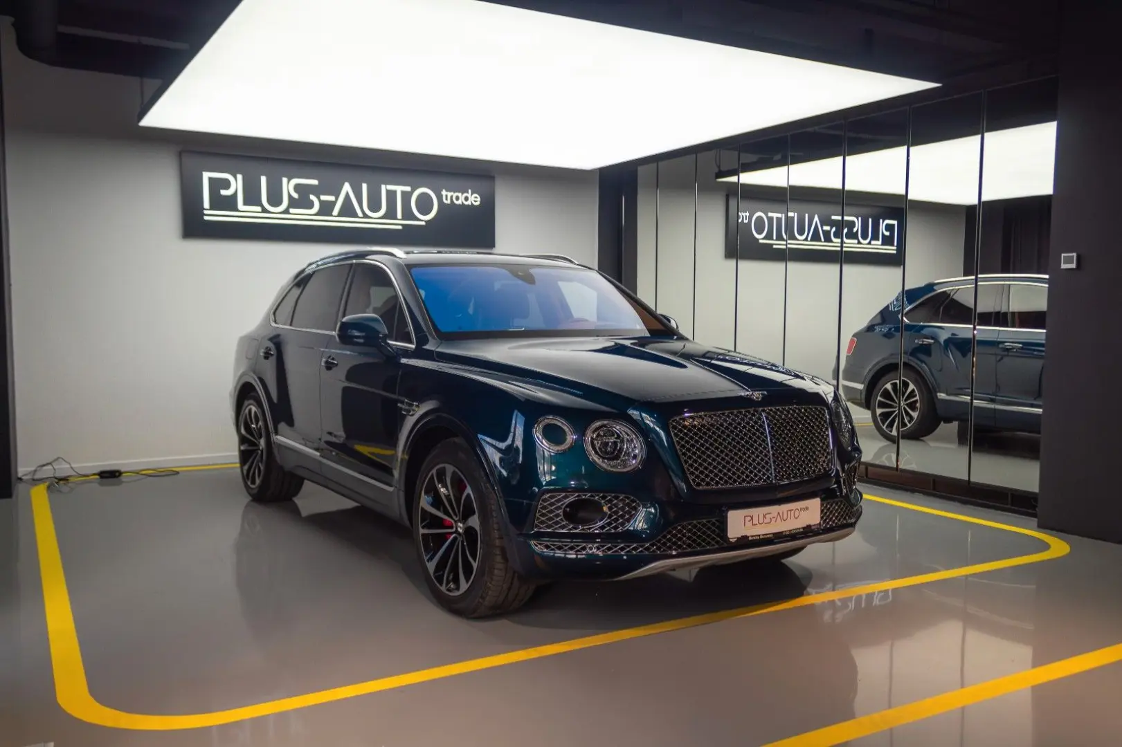 Bentley Bentayga  BRIETLING  V8  NAIM AUDIO SYSTEM