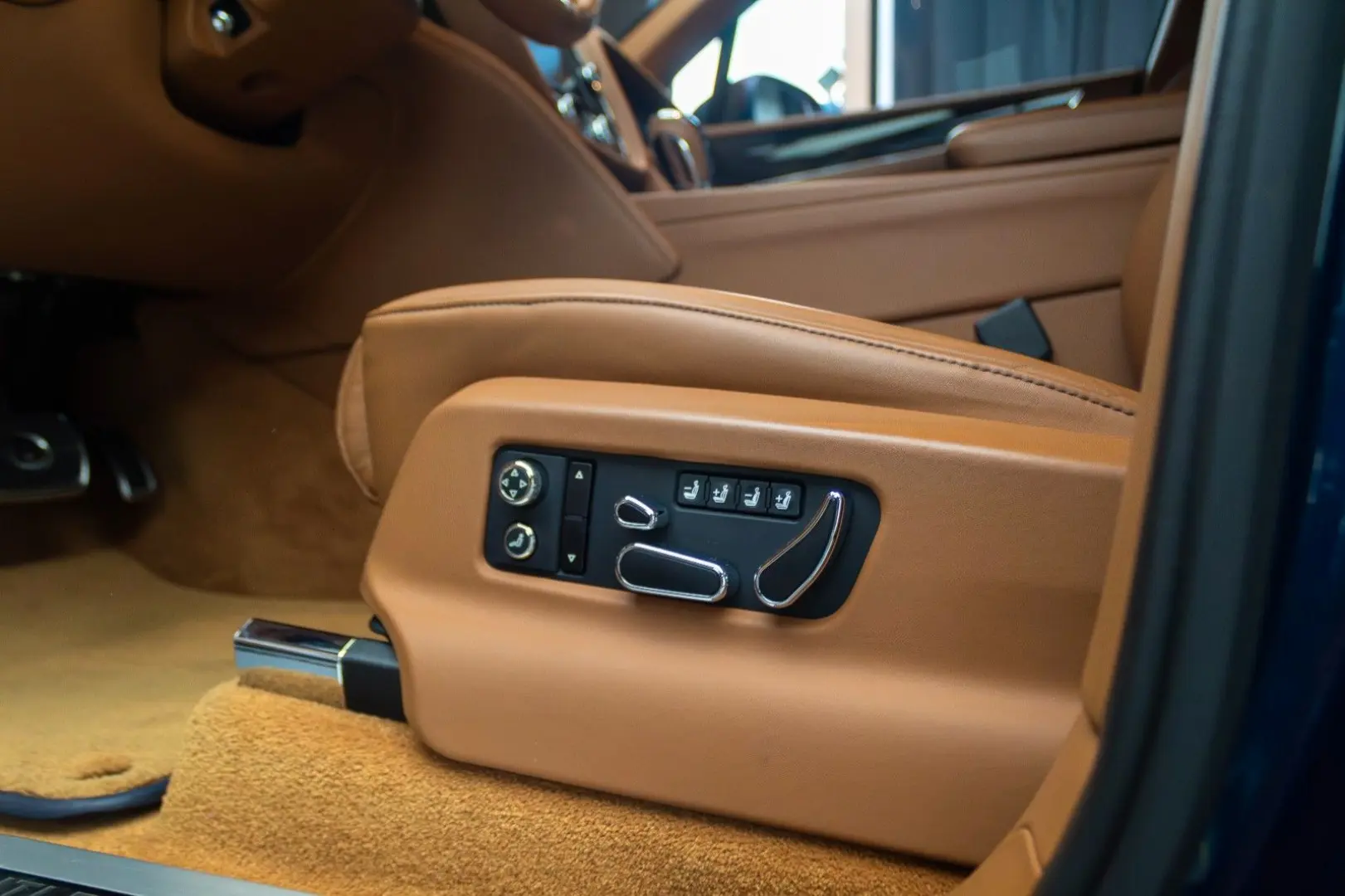 Bentley Bentayga  BRIETLING  V8  NAIM AUDIO SYSTEM
