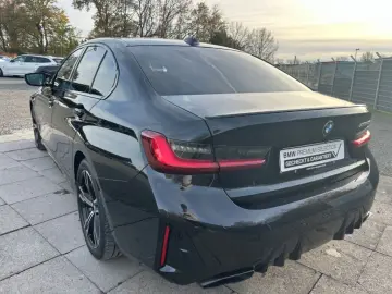 M340i xDrive Limousine