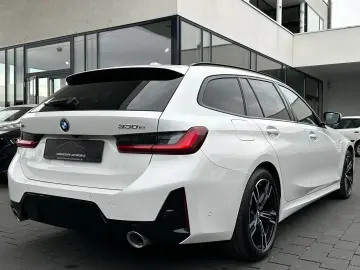 330 e xDrive Touring M Sport