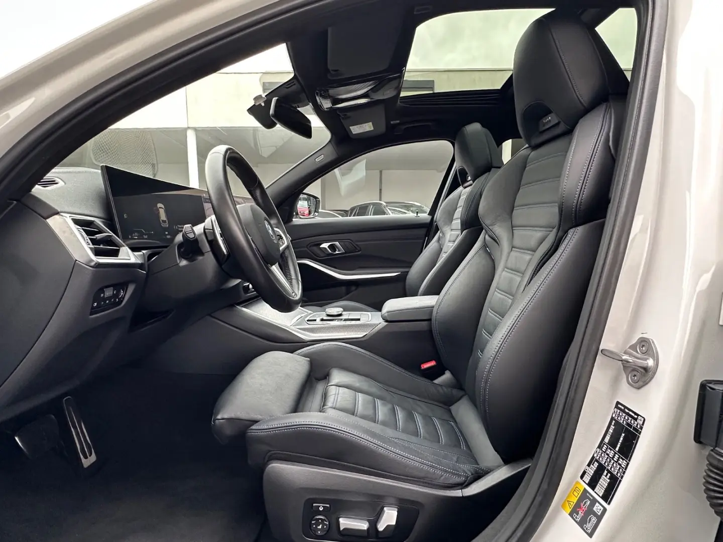 330 e xDrive Touring M Sport