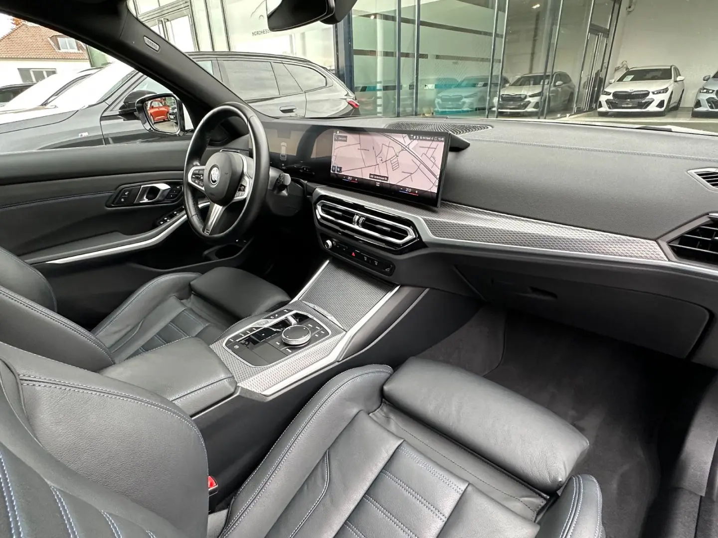 330 e xDrive Touring M Sport