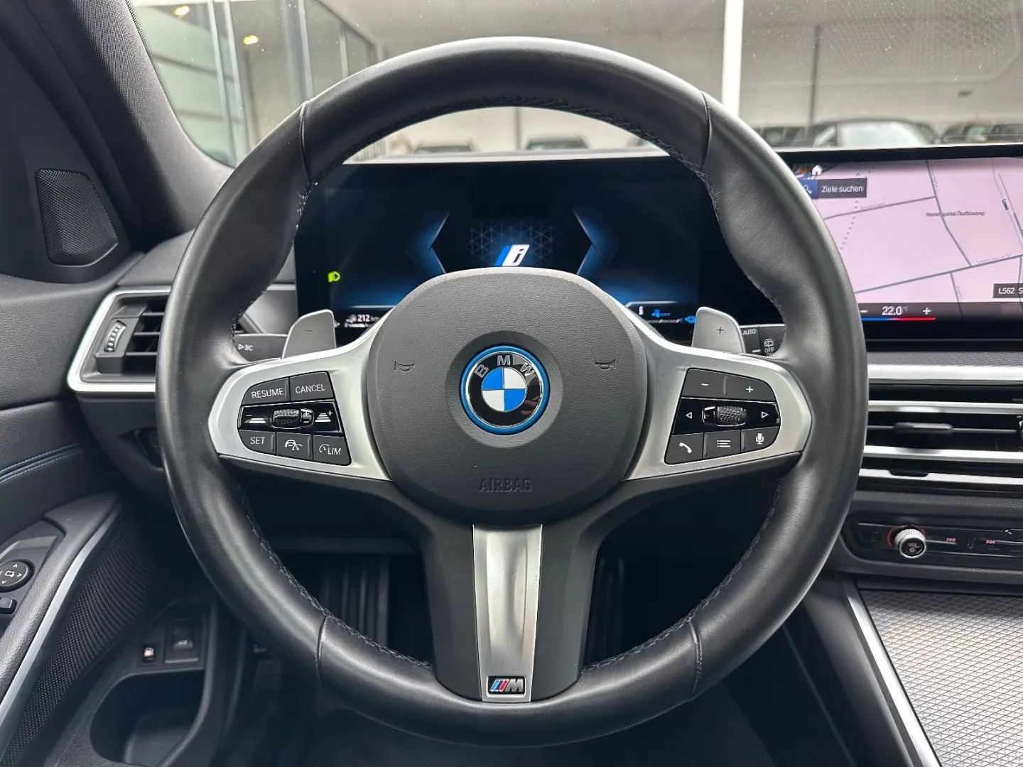 330 e xDrive Touring M Sport