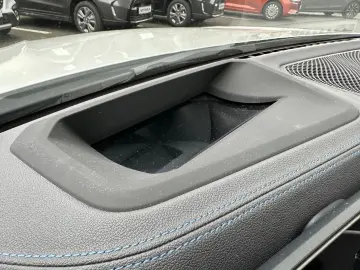 330 e xDrive Touring M Sport