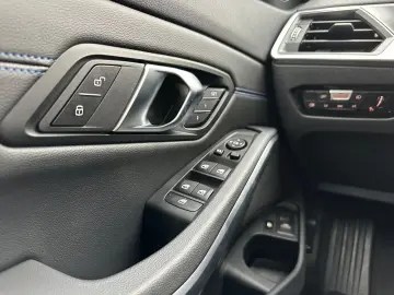 330 e xDrive Touring M Sport