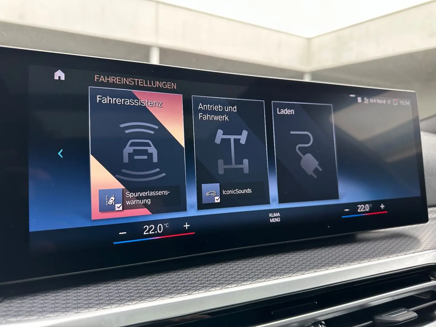 330 e xDrive Touring M Sport