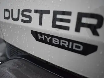 DACIA DUSTER 1.6 HEV 140 Journey