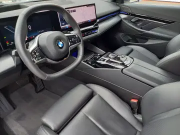 520d xDrive Limousine ACC AHK 4-Zonen Klima SHZ