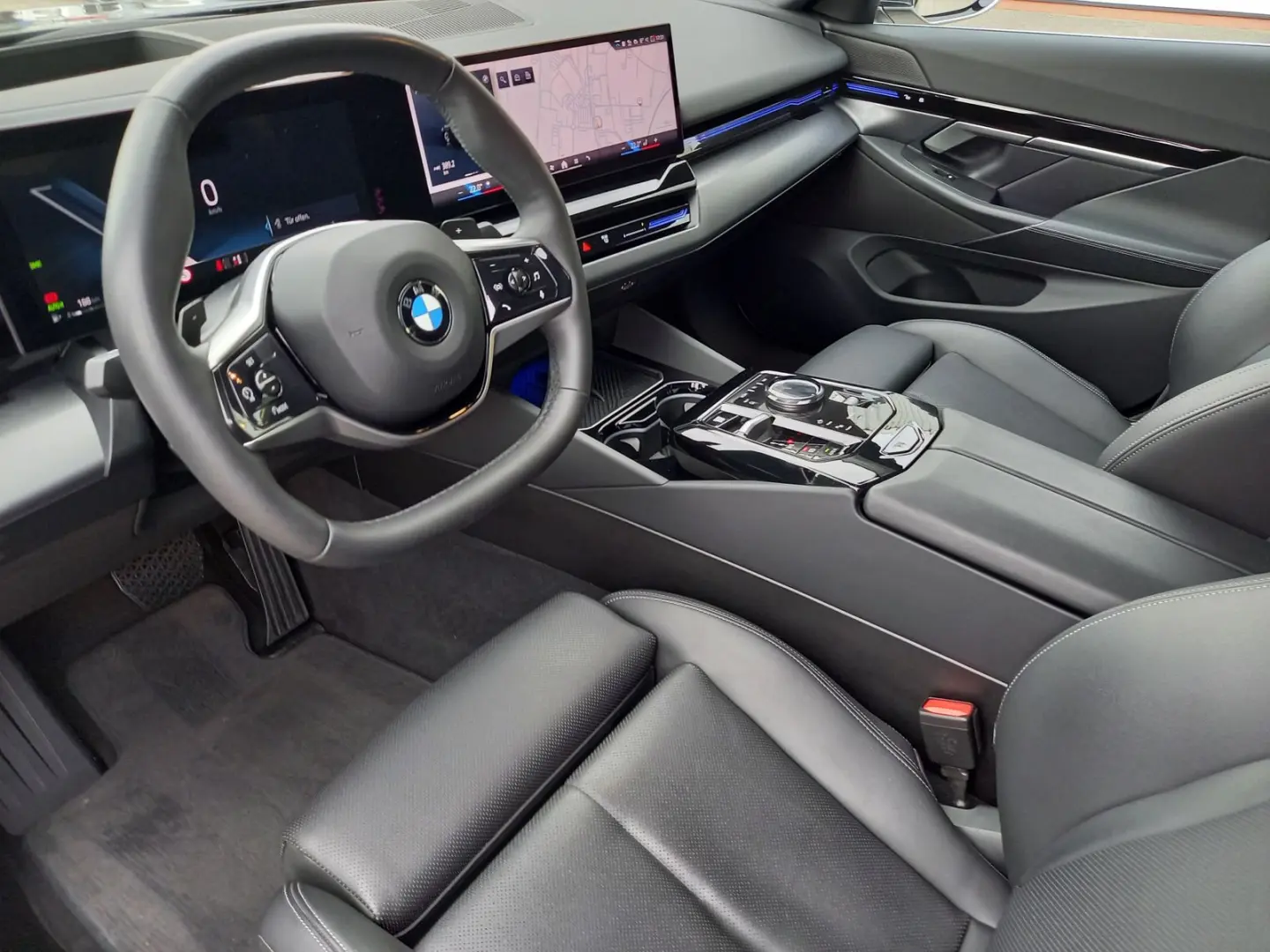 520d xDrive Limousine ACC AHK 4-Zonen Klima SHZ