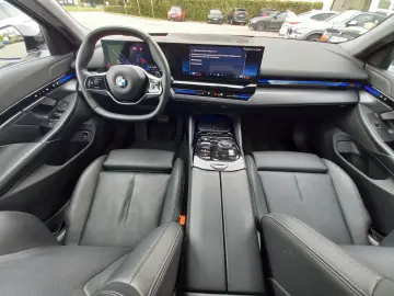 520d xDrive Limousine ACC AHK 4-Zonen Klima SHZ