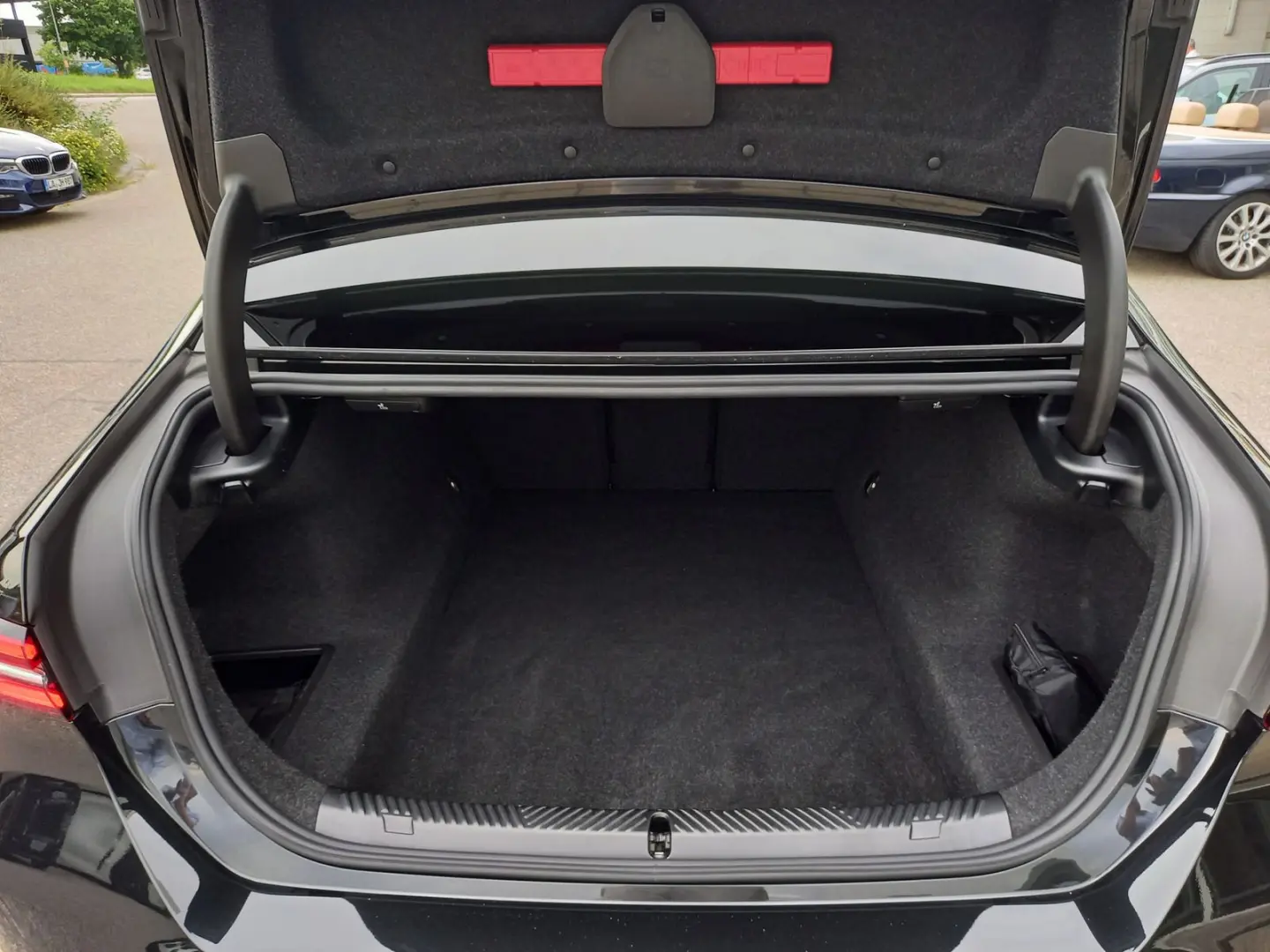 520d xDrive Limousine ACC AHK 4-Zonen Klima SHZ