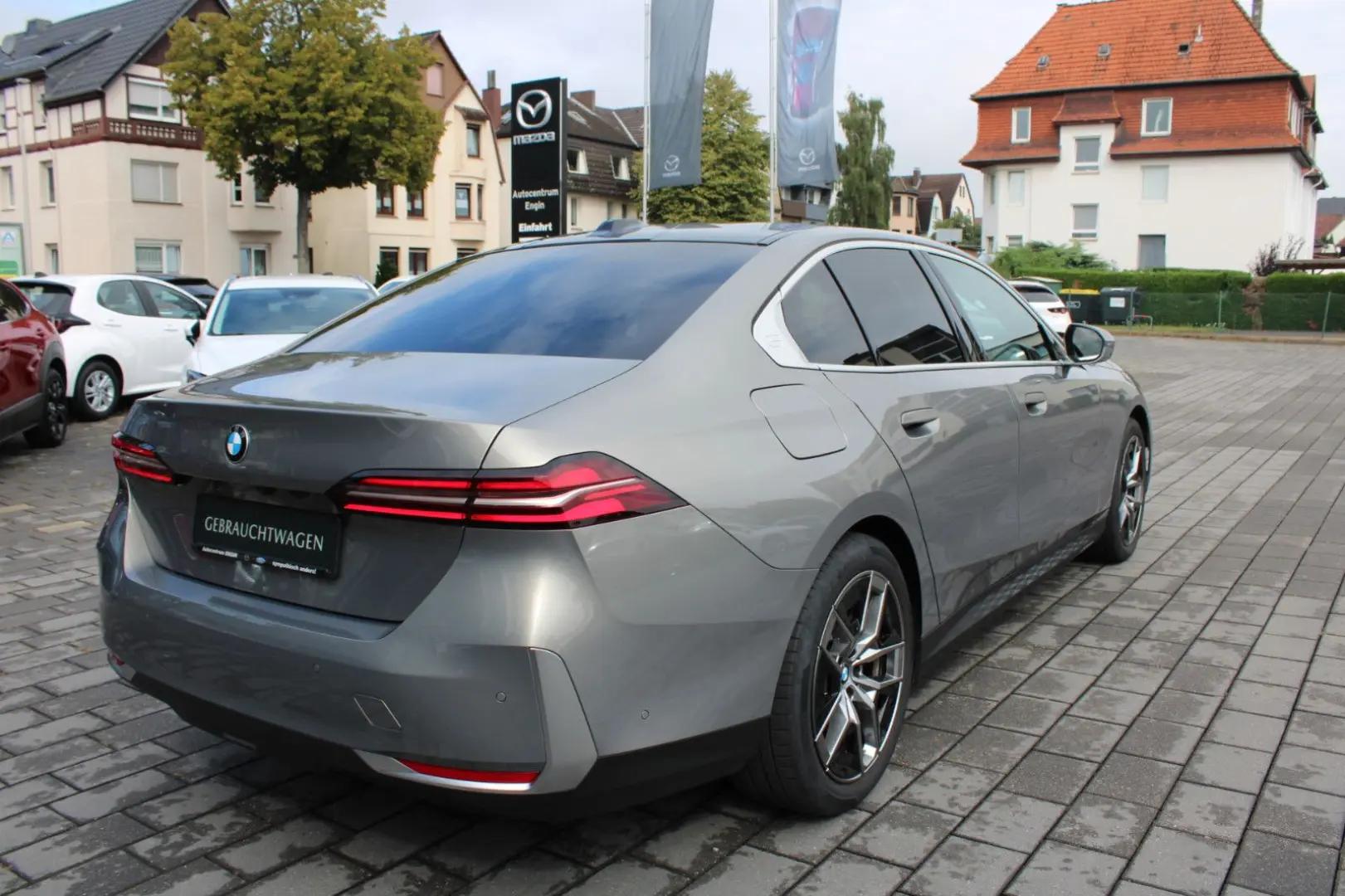 520d xDrive STANDHEIZUNG 360 PANO Bowers&Wilkins