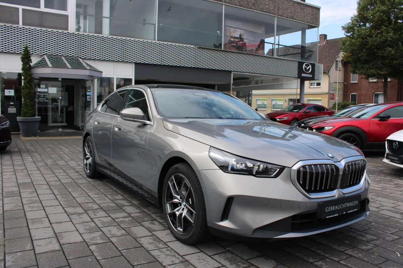 520d xDrive STANDHEIZUNG 360 PANO Bowers&Wilkins