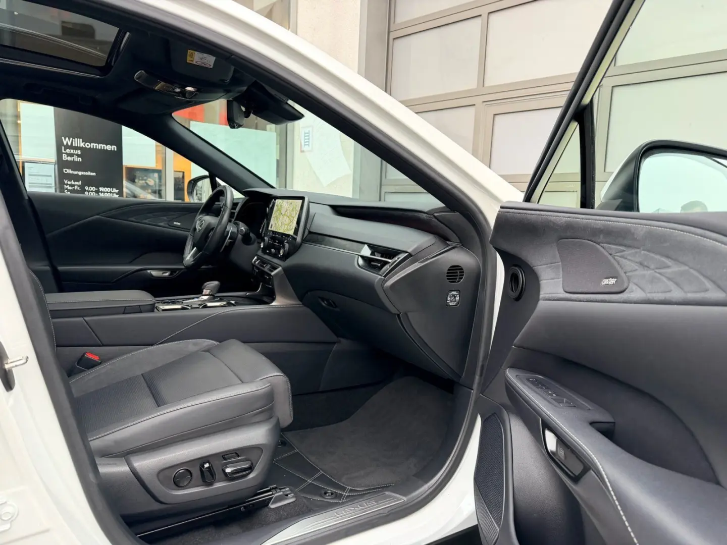 RX 450h  2 5 PHEV Luxury Line