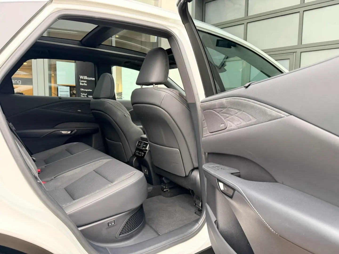 RX 450h  2 5 PHEV Luxury Line