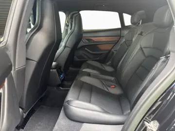 Taycan 4 Cross Turismo