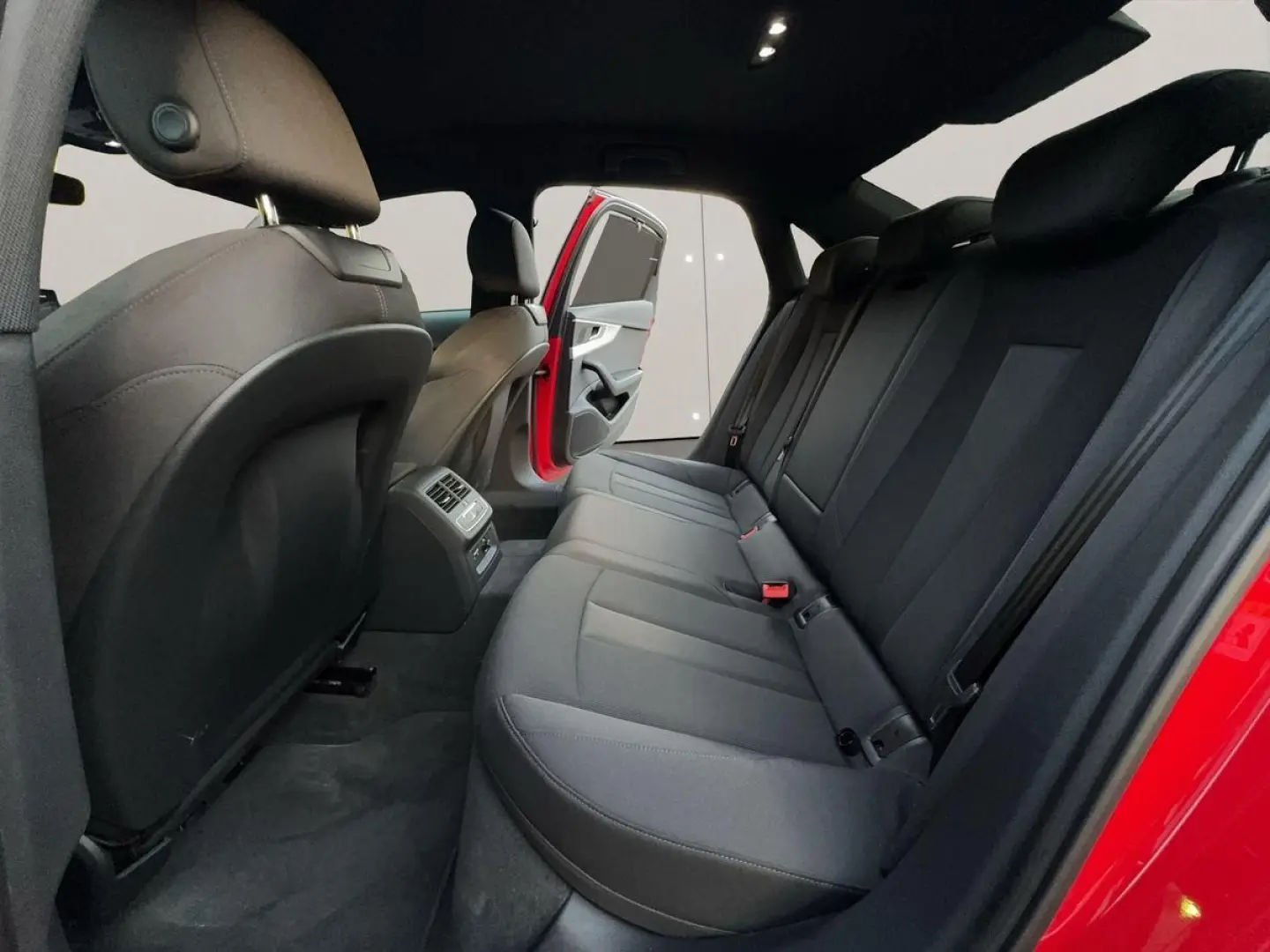 A4 40 TFSI Q S LINE TOP AUSSTATTUNG UPE 67.000EU