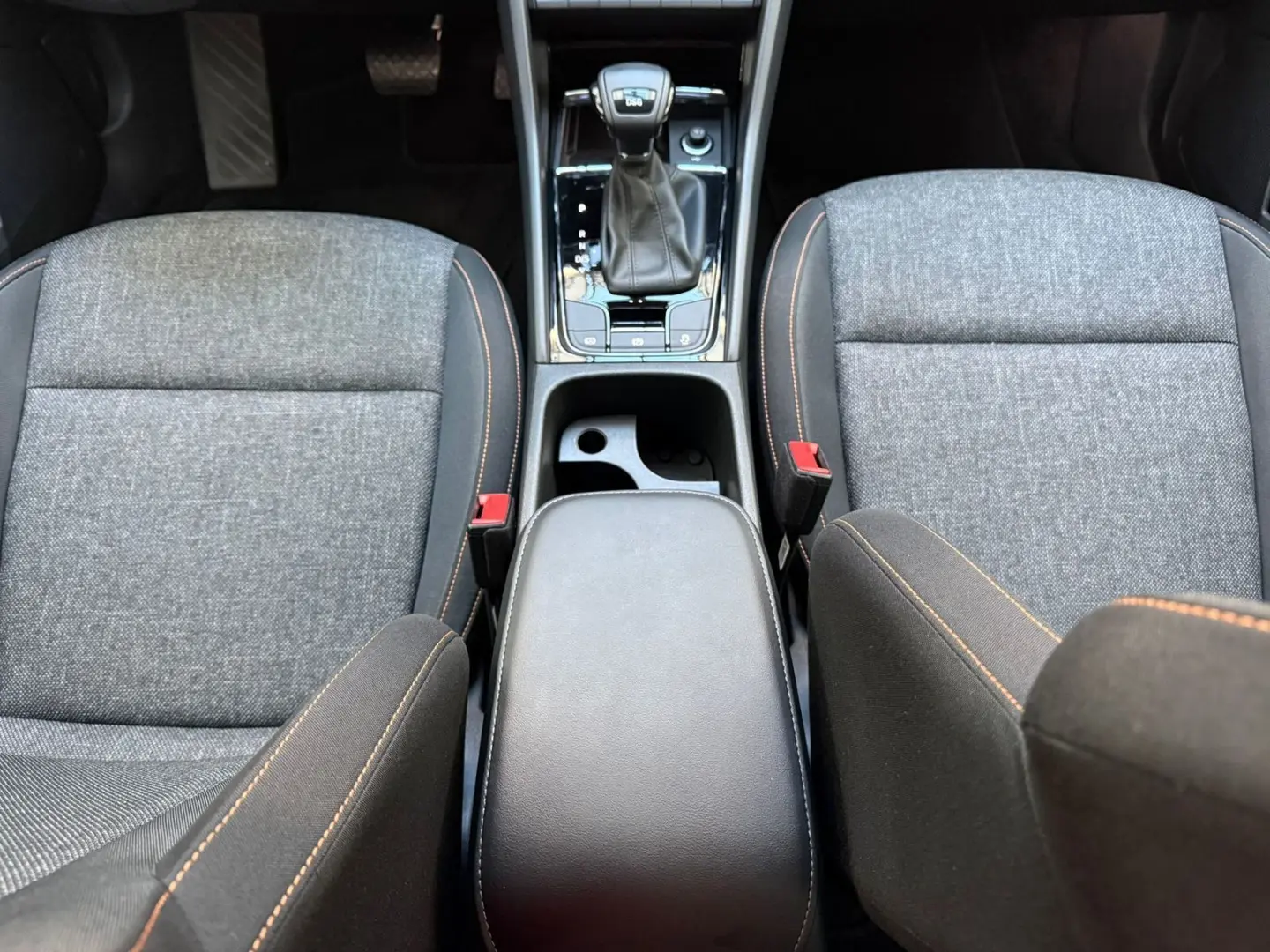 Karoq 1.5 TSI  Clever DSG Kamera CarPlay