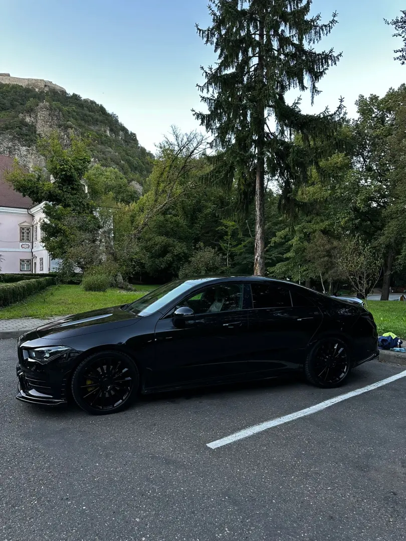 Mercedes-Benz CLA 220