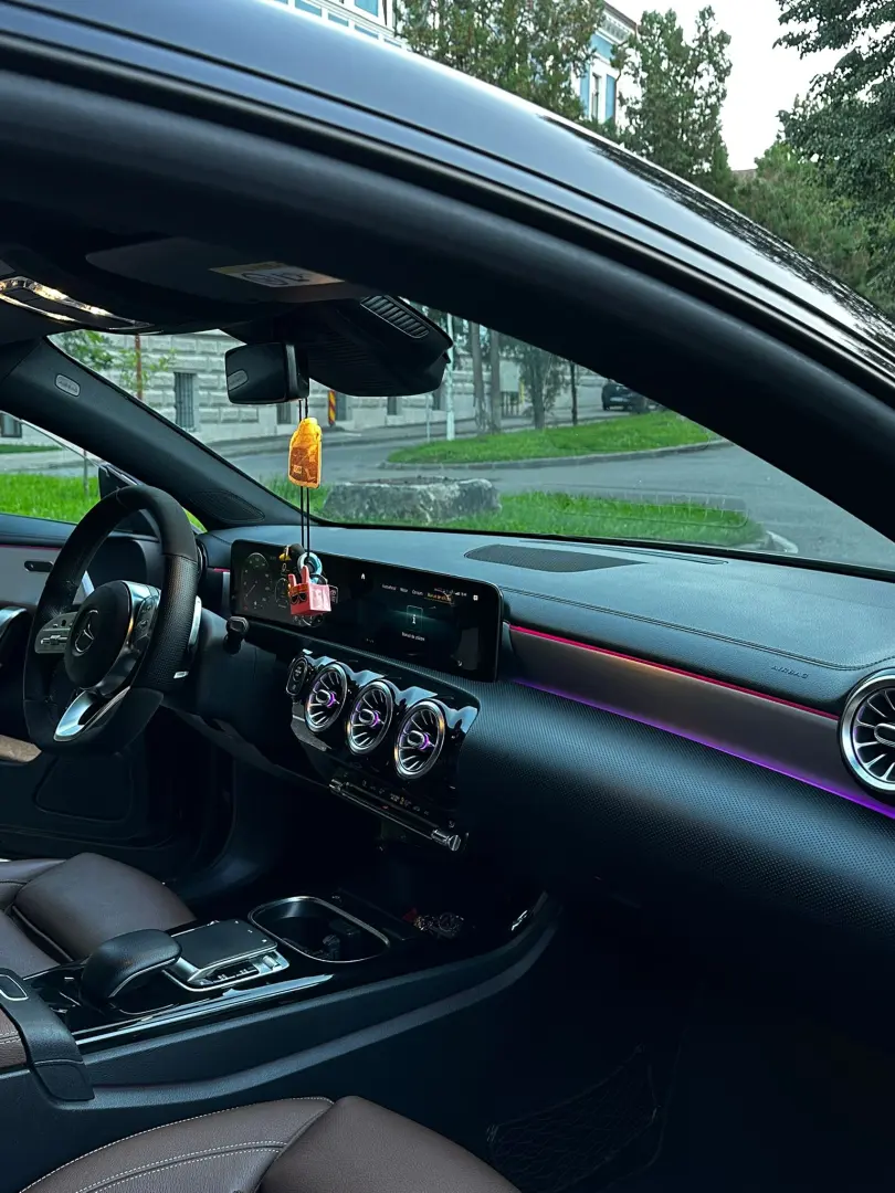 Mercedes-Benz CLA 220