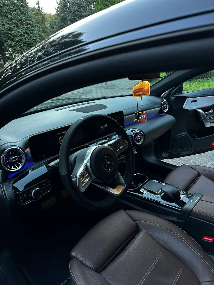 Mercedes-Benz CLA 220