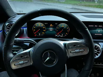 Mercedes-Benz CLA 220