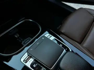 Mercedes-Benz CLA 220