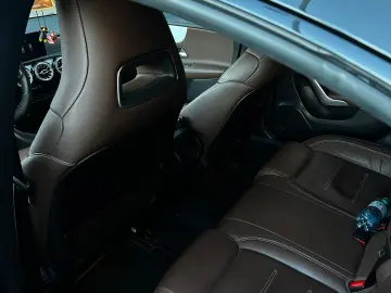 Mercedes-Benz CLA 220